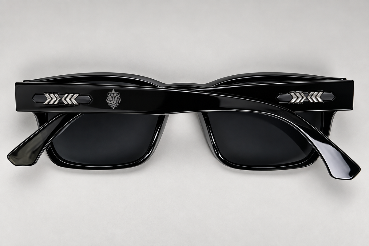 Kings Pride Unisex Vintage Square - Black