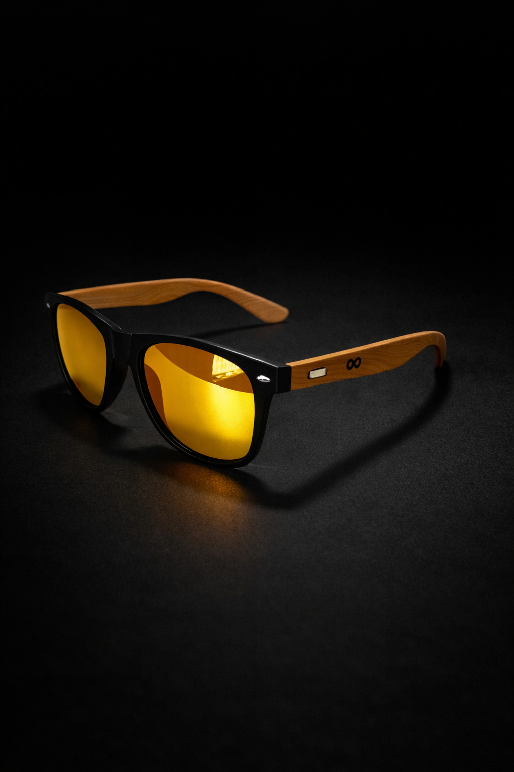 Wayfarer-Style Reflective Sunglasses