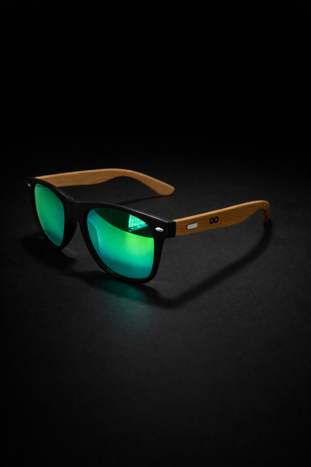 Wayfarer-Style Reflective Sunglasses